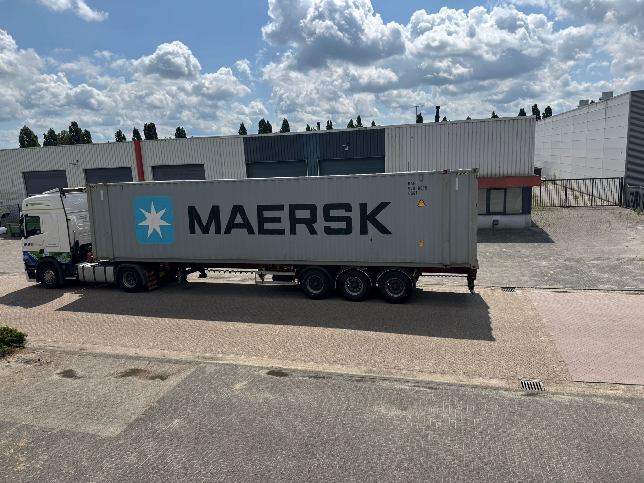 Filtreau container